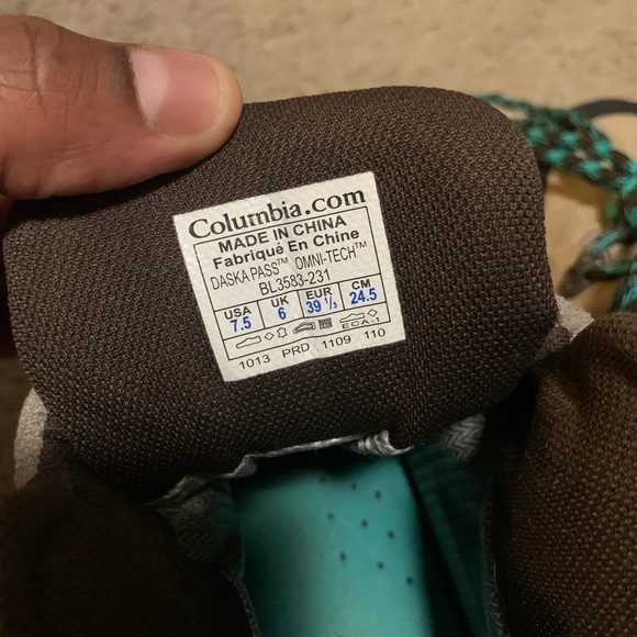 Women’s Columbia Titanium Daska Pass Omni Tech - Picture 4 of 4